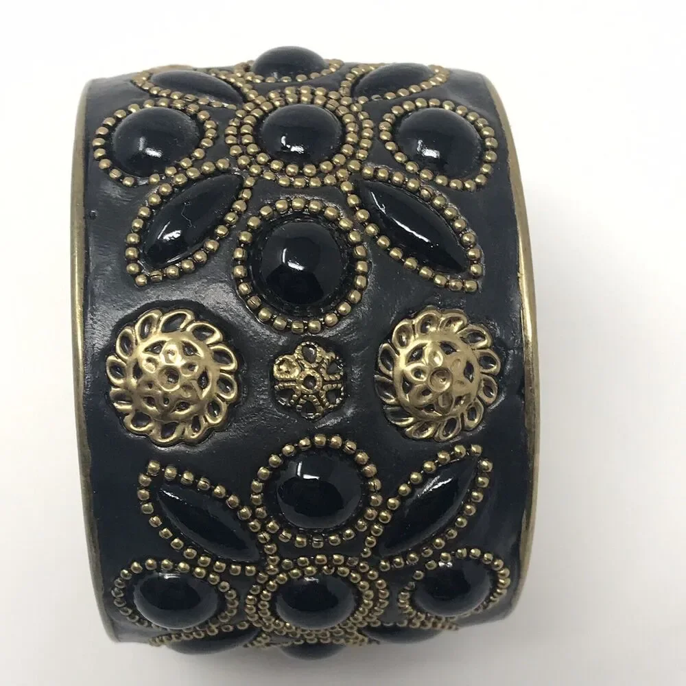 Y2K Artisan Fair Trade Women's‎ Large Metal Floral Bracelet Cuff